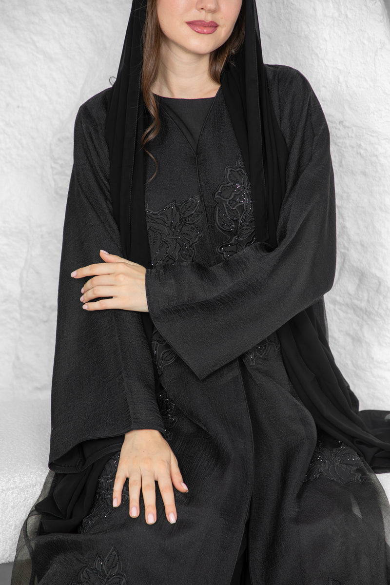 Noir Elegance Abaya