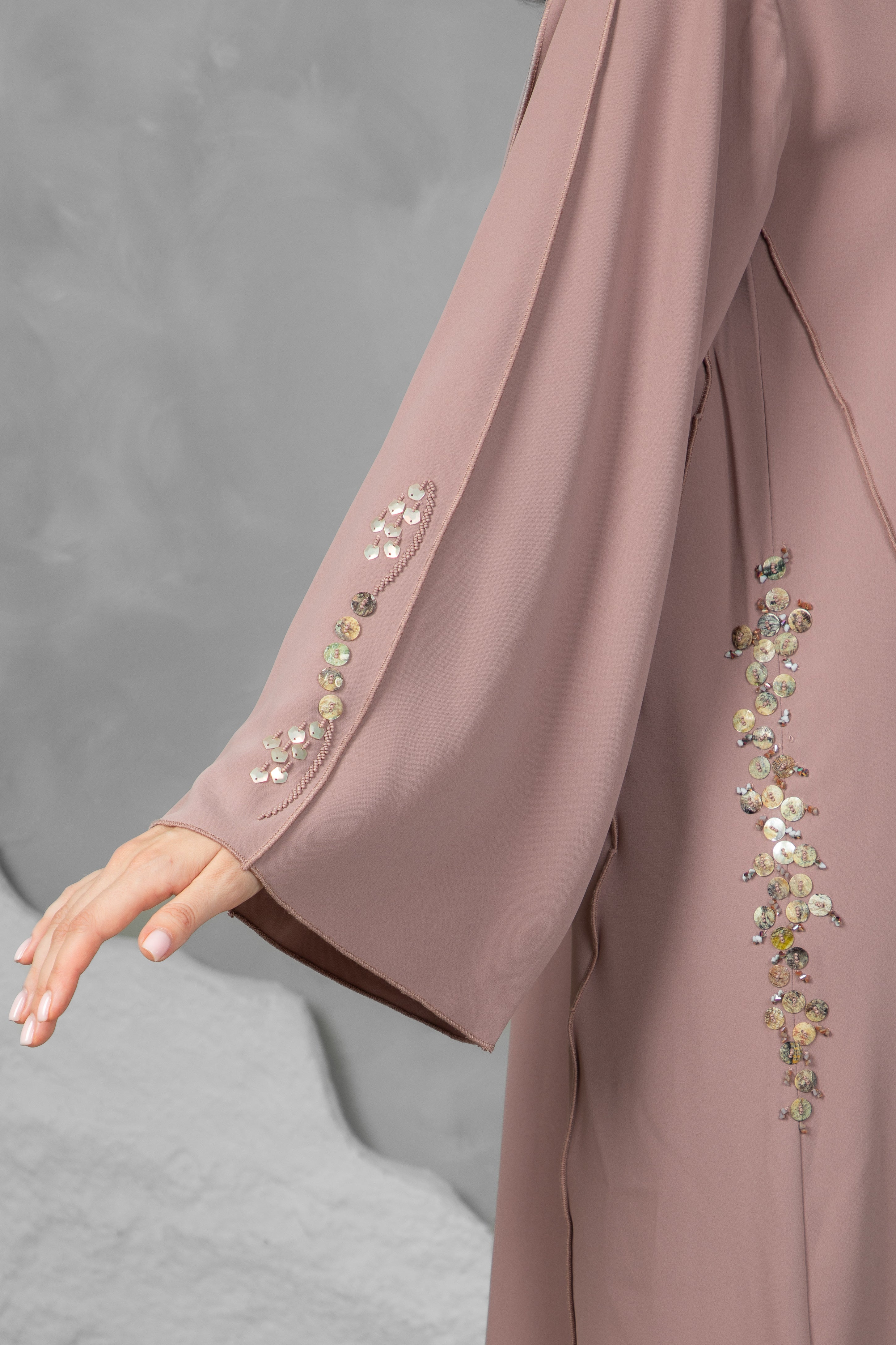 Luxury Mauve Abaya – Premium Fabric with Stunning Handwork | Designer Abaya UAE