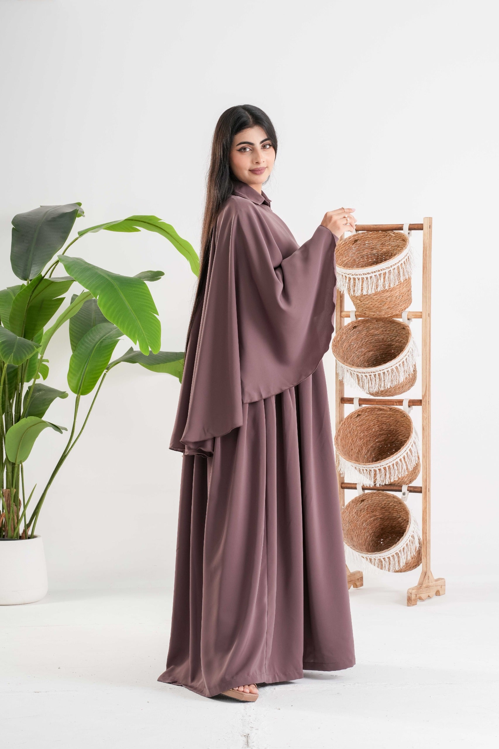 Luna Flow Abaya | عباية لونا