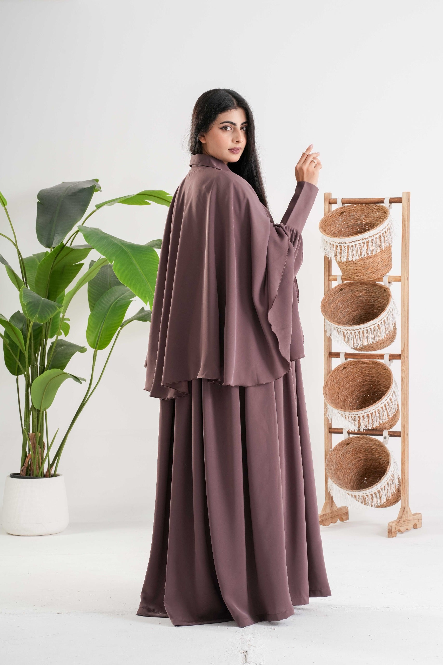 Luna Flow Abaya | عباية لونا