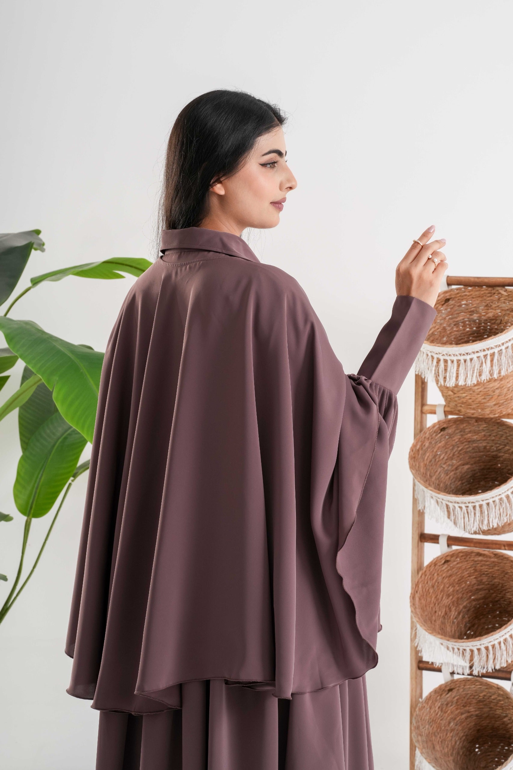 Luna Flow Abaya | عباية لونا