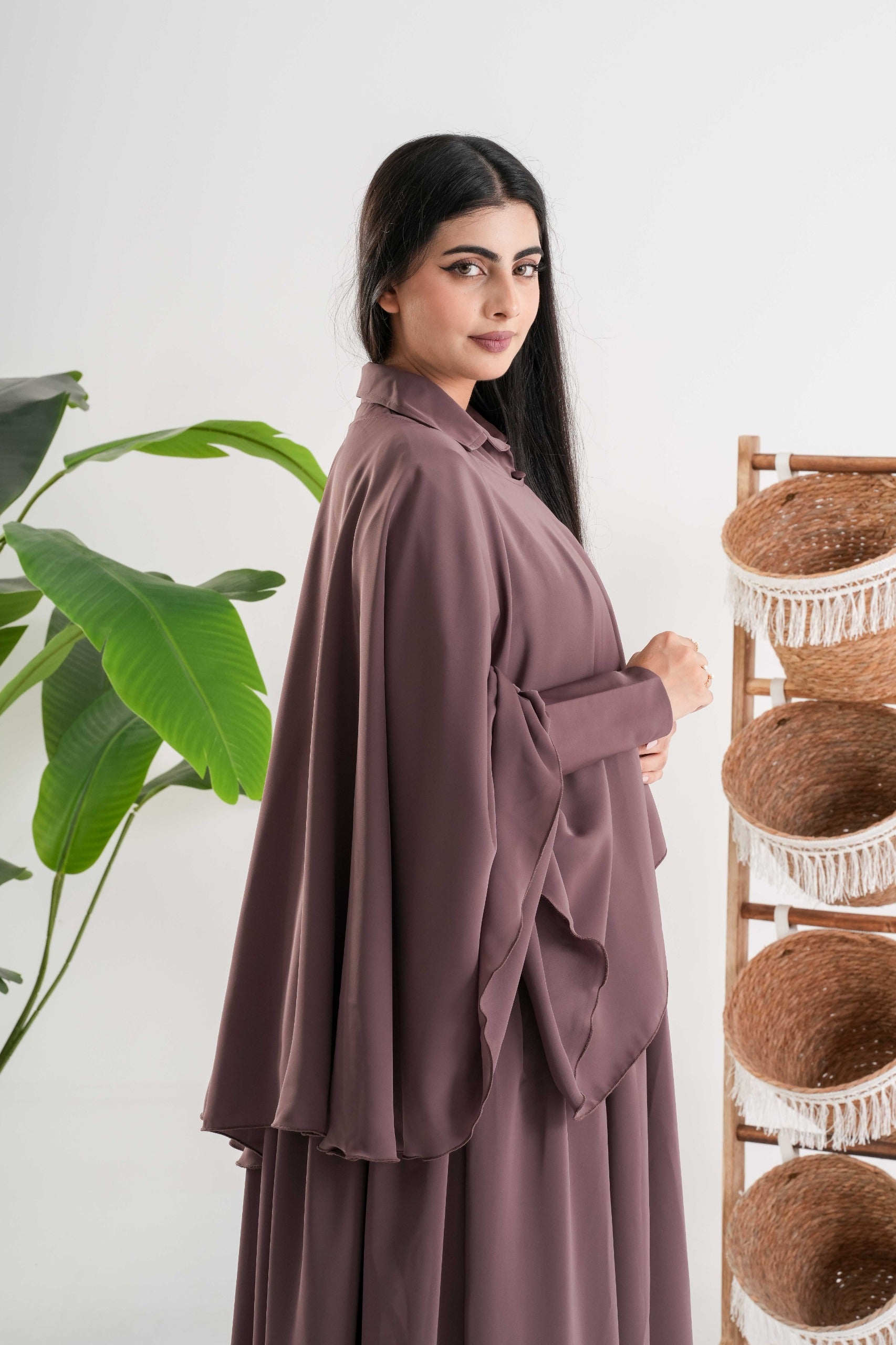 Luna Flow Abaya | عباية لونا