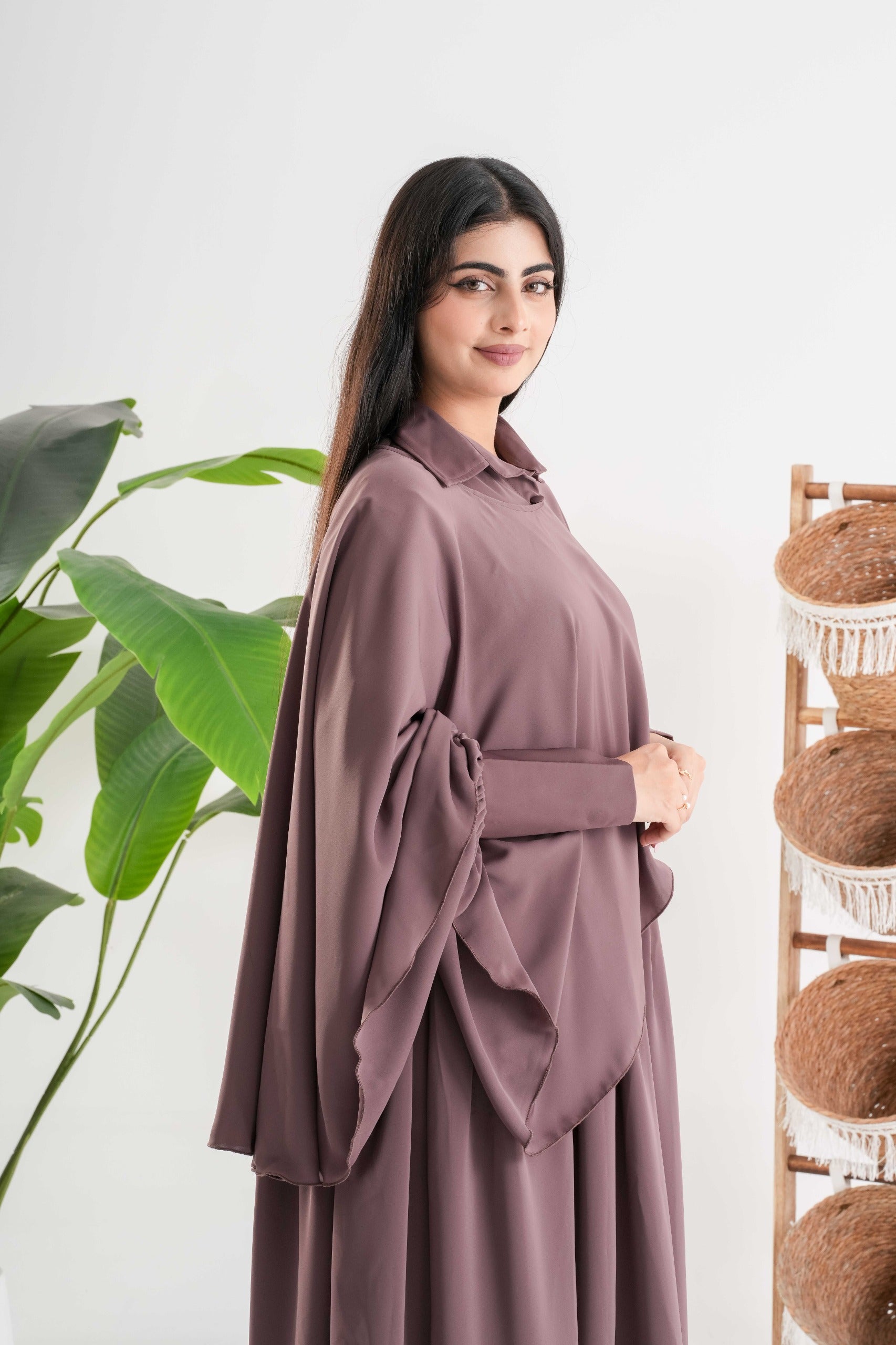 Luna Flow Abaya | عباية لونا