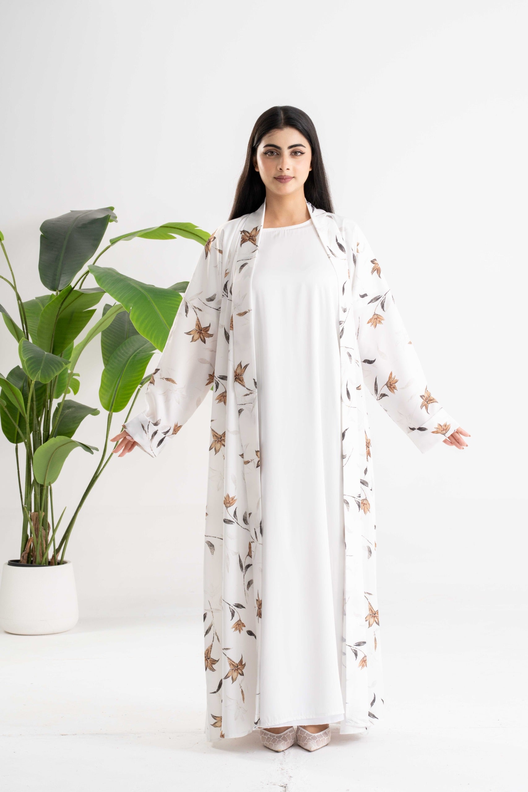 Ivory Bloom Abaya | عباية إيفوري بلوم