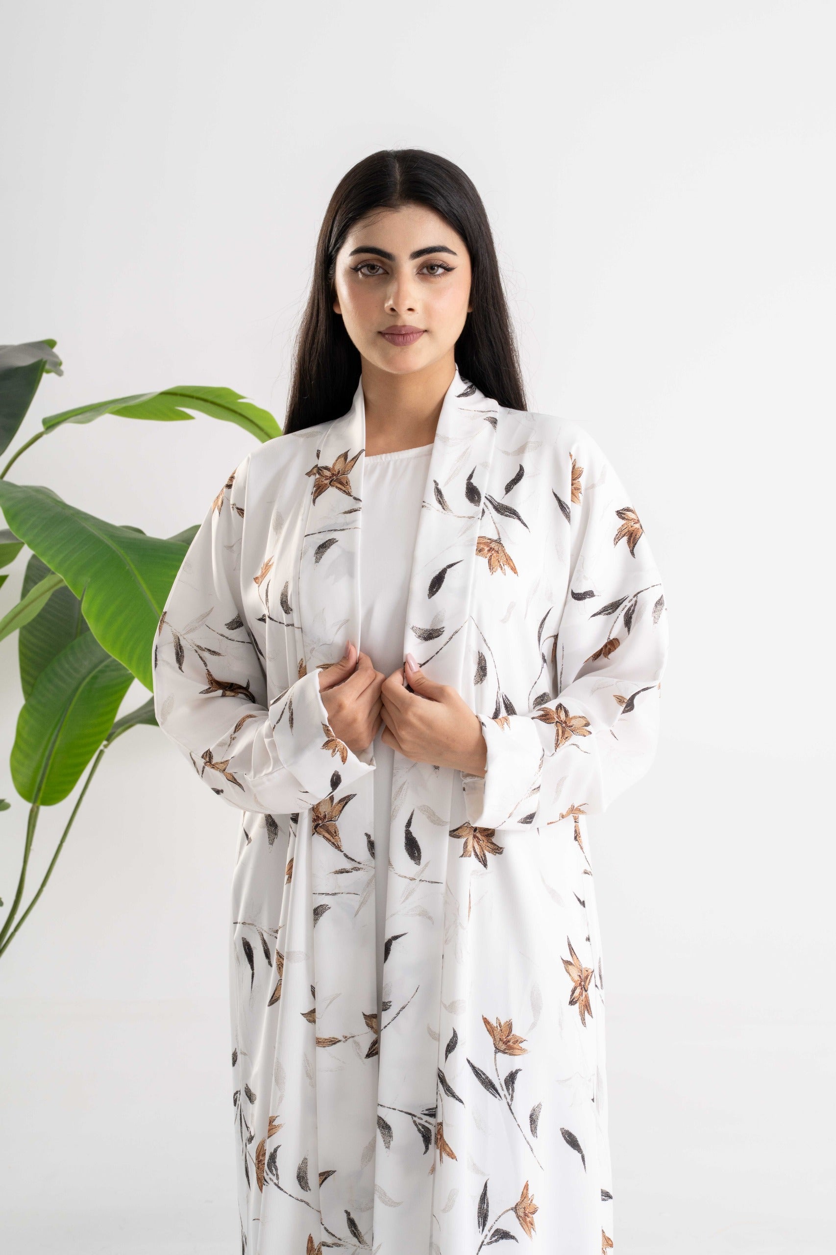 Ivory Bloom Abaya | عباية إيفوري بلوم