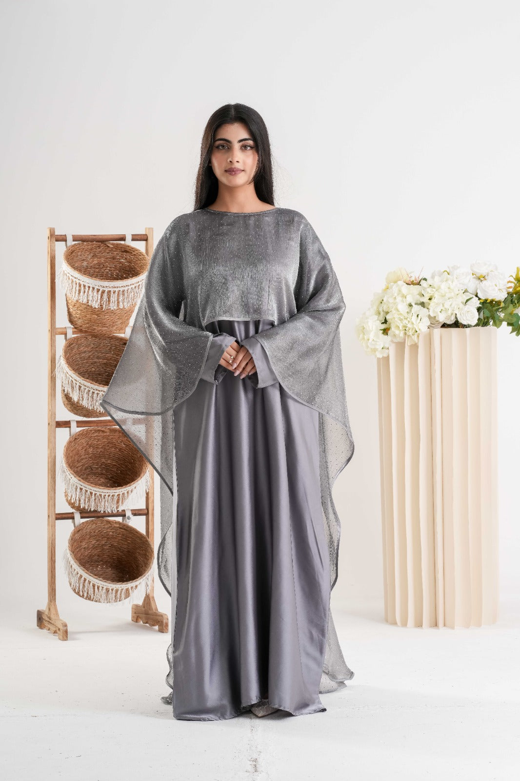 Elegant Grey Abaya عباية رمادية أنيقة