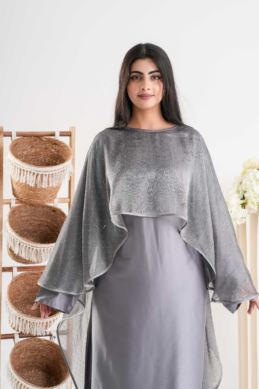 Elegant Grey Abaya عباية رمادية أنيقة