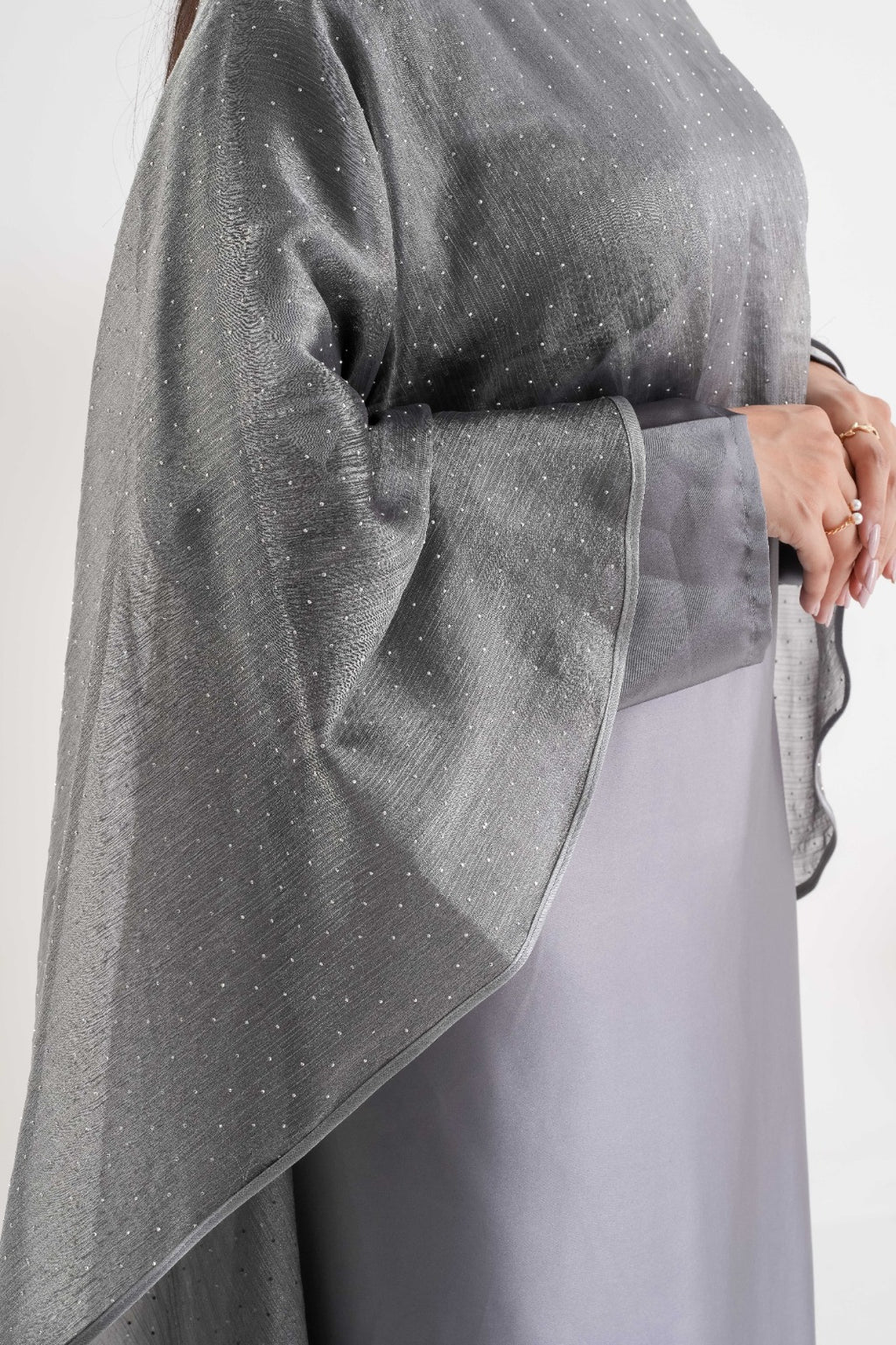 Elegant Grey Abaya عباية رمادية أنيقة