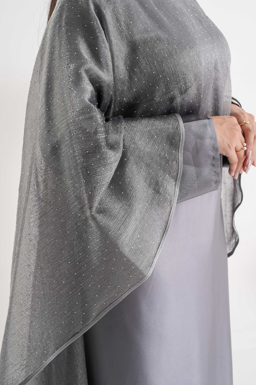 Elegant Grey Abaya عباية رمادية أنيقة