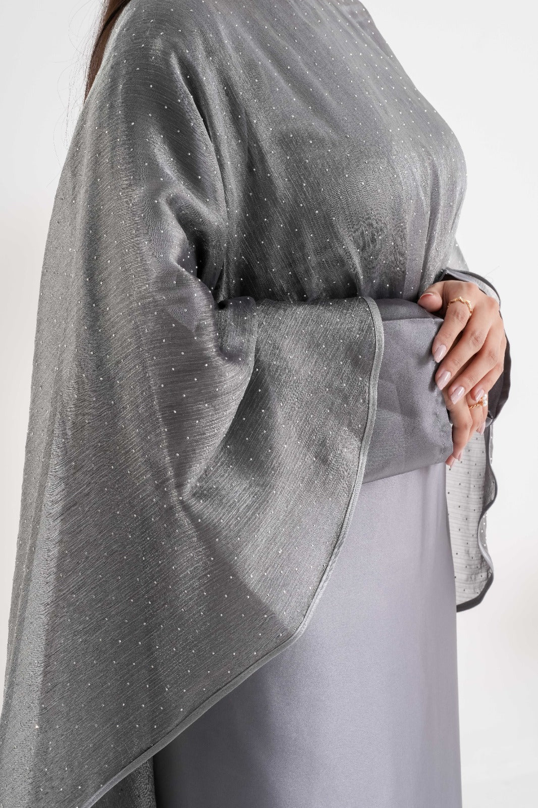 Elegant Grey Abaya عباية رمادية أنيقة